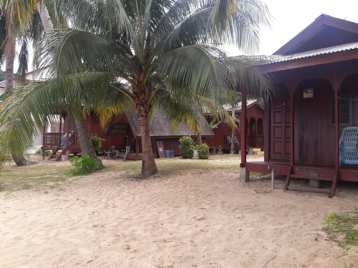 Permai Chalet Tioman Villa Kampong Juara Exterior photo